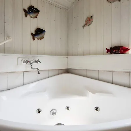 Semesterbostad Luxurious Holiday In Stege Zealand With Sauna Pollerup Kullegård