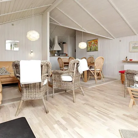 Semesterbostad Luxurious Holiday In Stege Zealand With Sauna Pollerup Kullegård